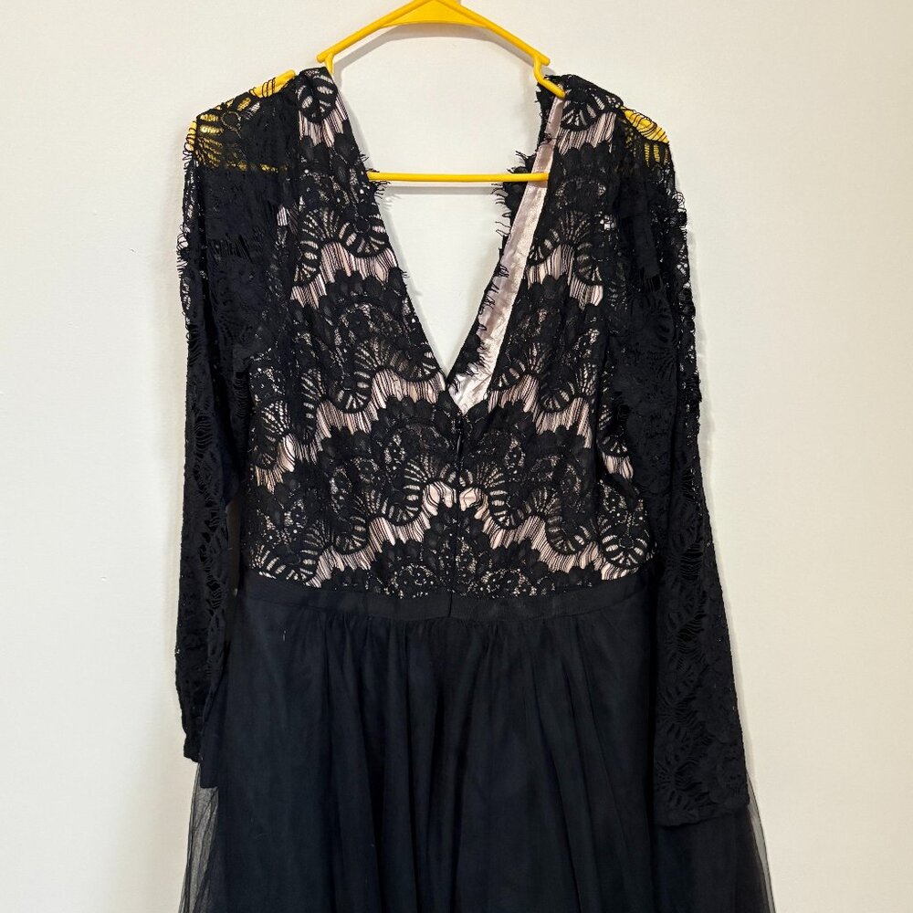 NWT City Chic Black/Nude Lace and Tulle Party Dress